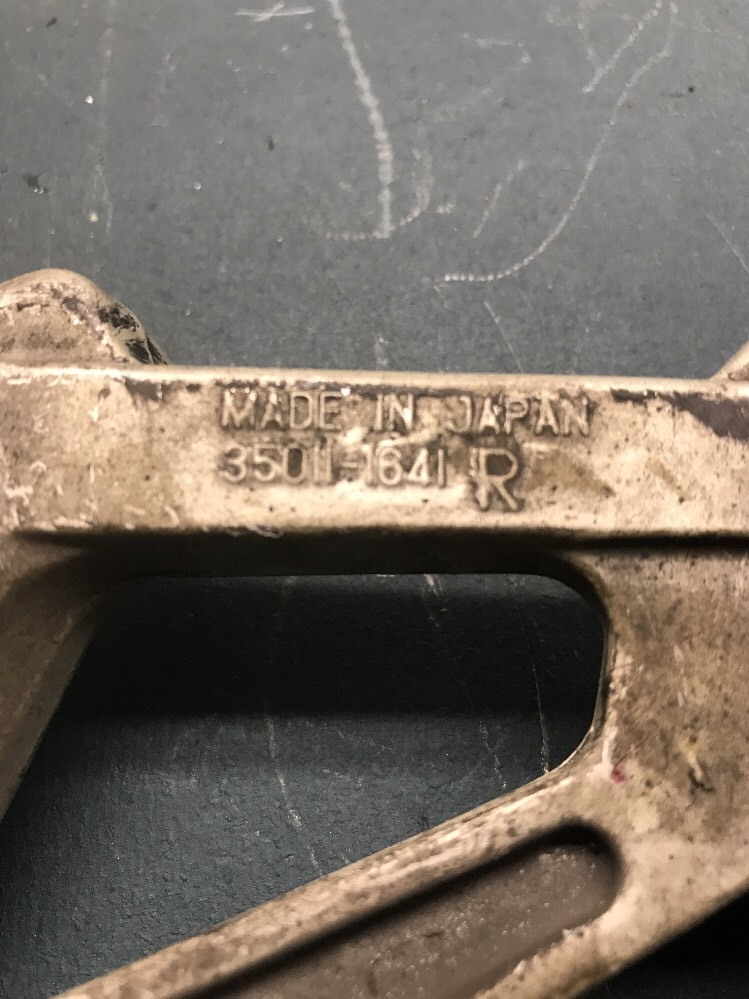 1993-98 Kawasaki ZX1100 Ninja ZX11 Rear Right Foot Mount Peg 35011