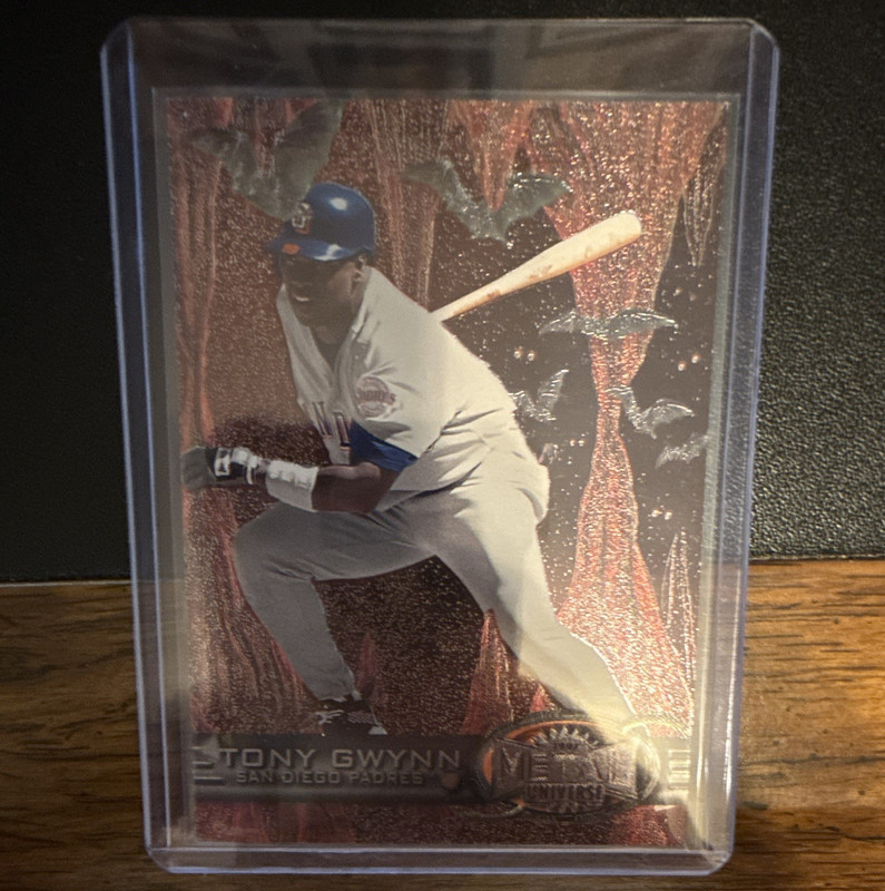 1997 SkyBox Metal Universe Tony Gwynn #219 San Diego Padres MLB Baseball Card