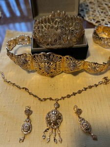 Authentic Elevate your bridal ensemble with this Moroccan-inspired gold-plated crown
