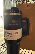 Stanley Flowstate Quencher 40 ounce Tumbler