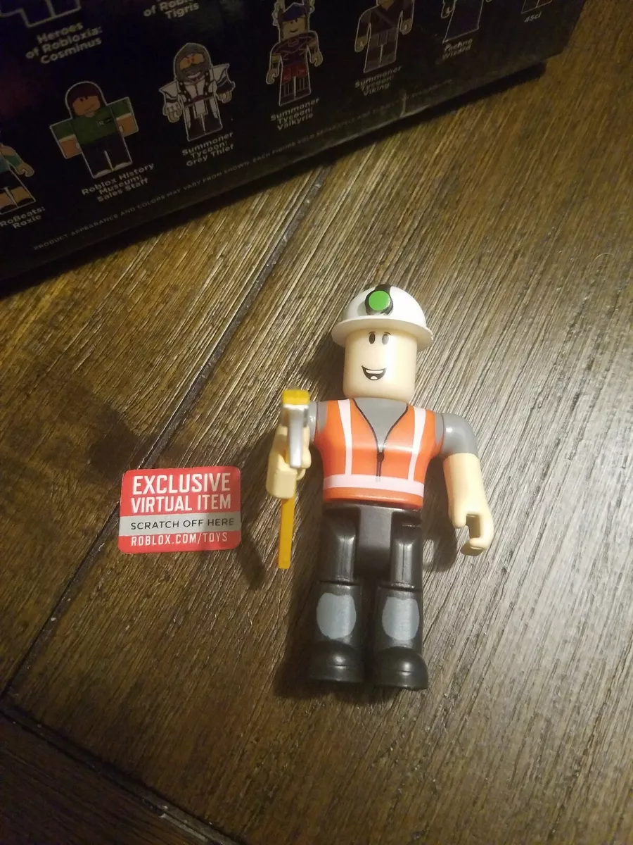 Roblox Series 6 Heroes Of Robloxia Cosminus Unused Code Figure NEW