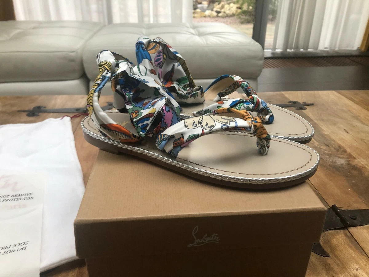 Louboutin spetsos best sale