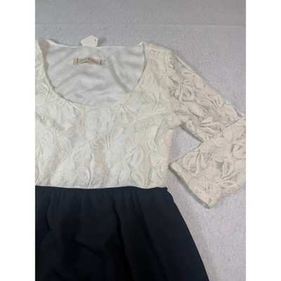 NWT Pixi + Ivy White and Black Dress with Lace Detailed Top Medium 3/4 Sleeve