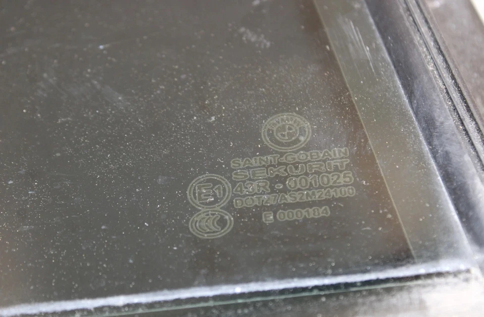 09-15 BMW 750i 750Li Cuarto trasero derecho panel ventana vidrio 51347177850 OEM Foto 4 de 4