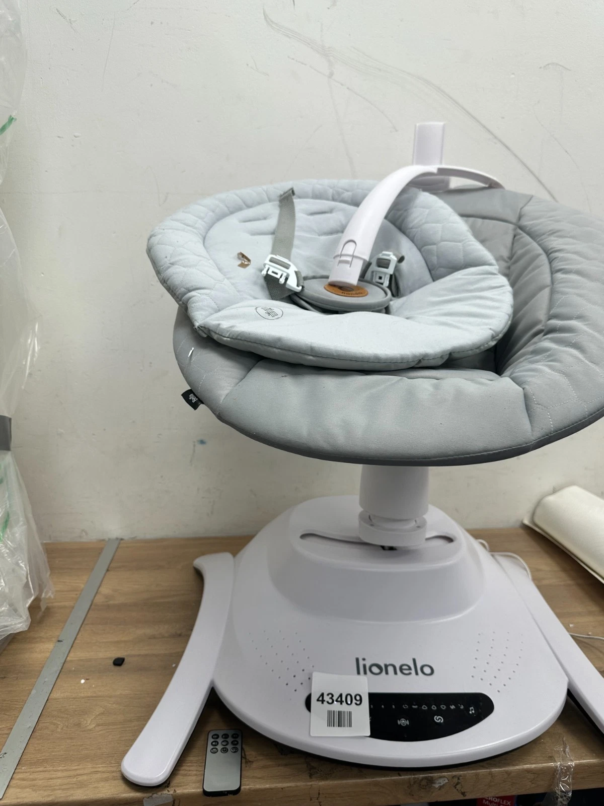 LIONELO Bella Electric Baby Bouncer