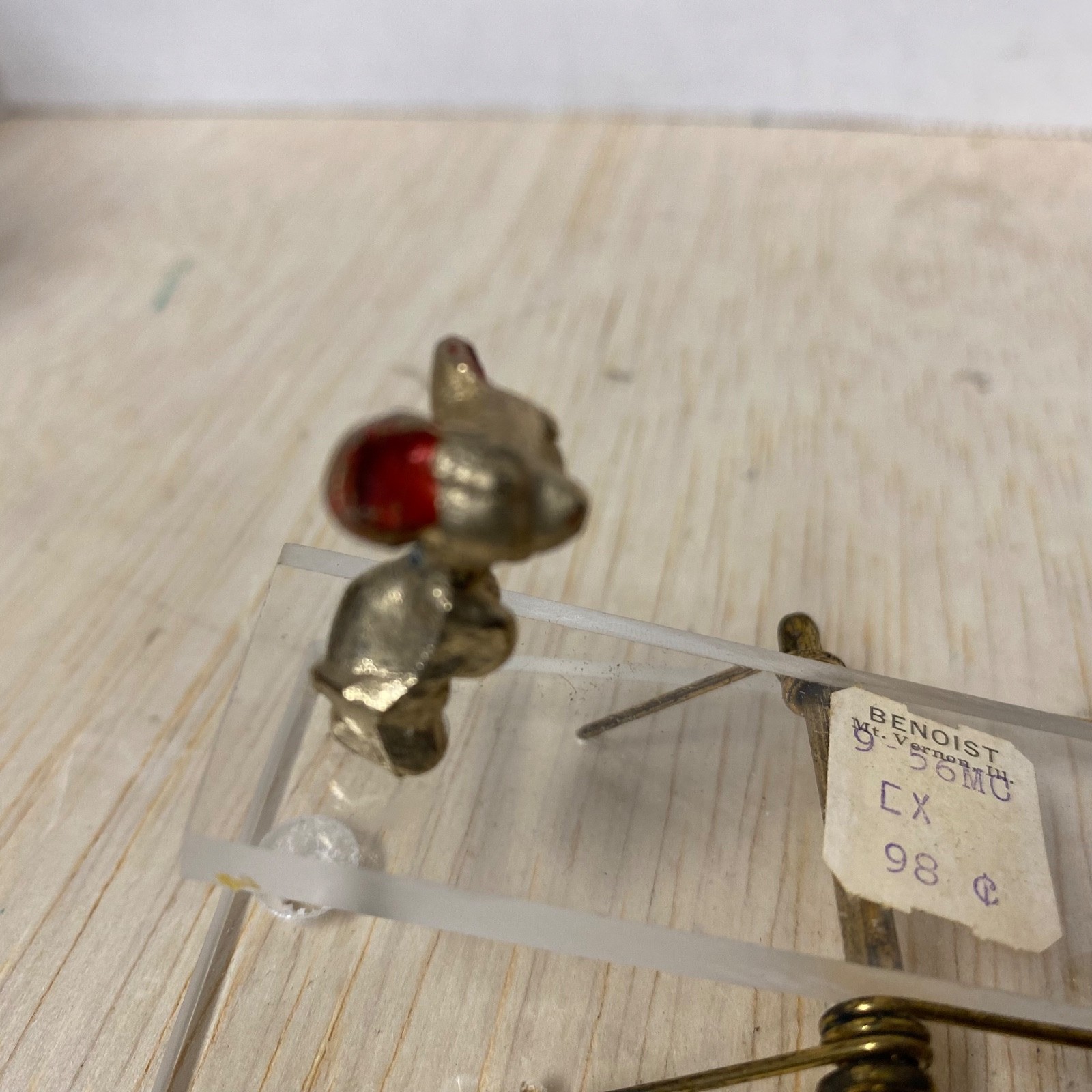 Vintage NEW! Novo Memo Holder • Clear Acrylic • See Saw With Gold Mice • Org Box