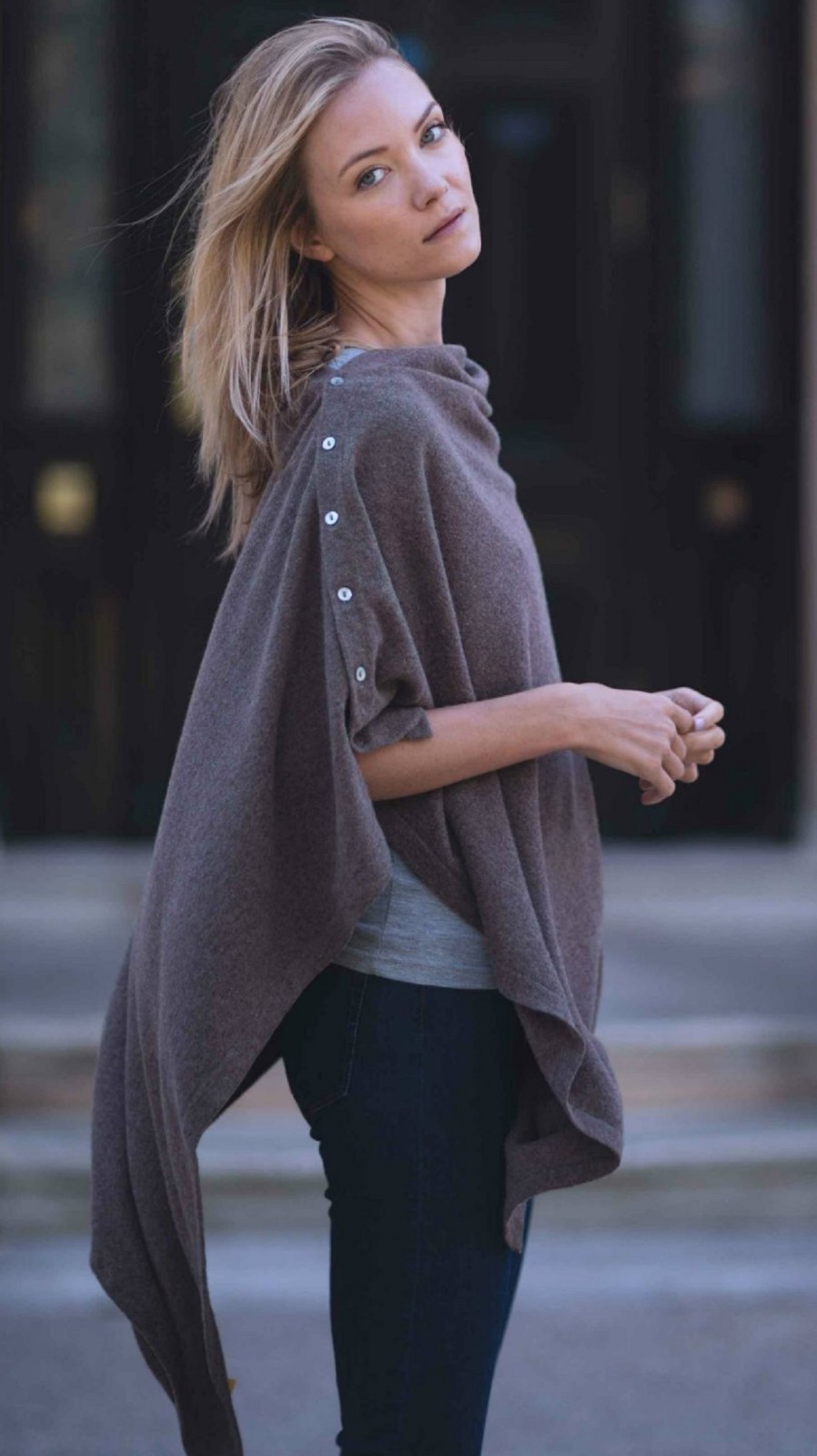 PONCHO CACHEMIR Botón TAUPE Envoltura Talla Única, PONCHO Abotonado, Botón