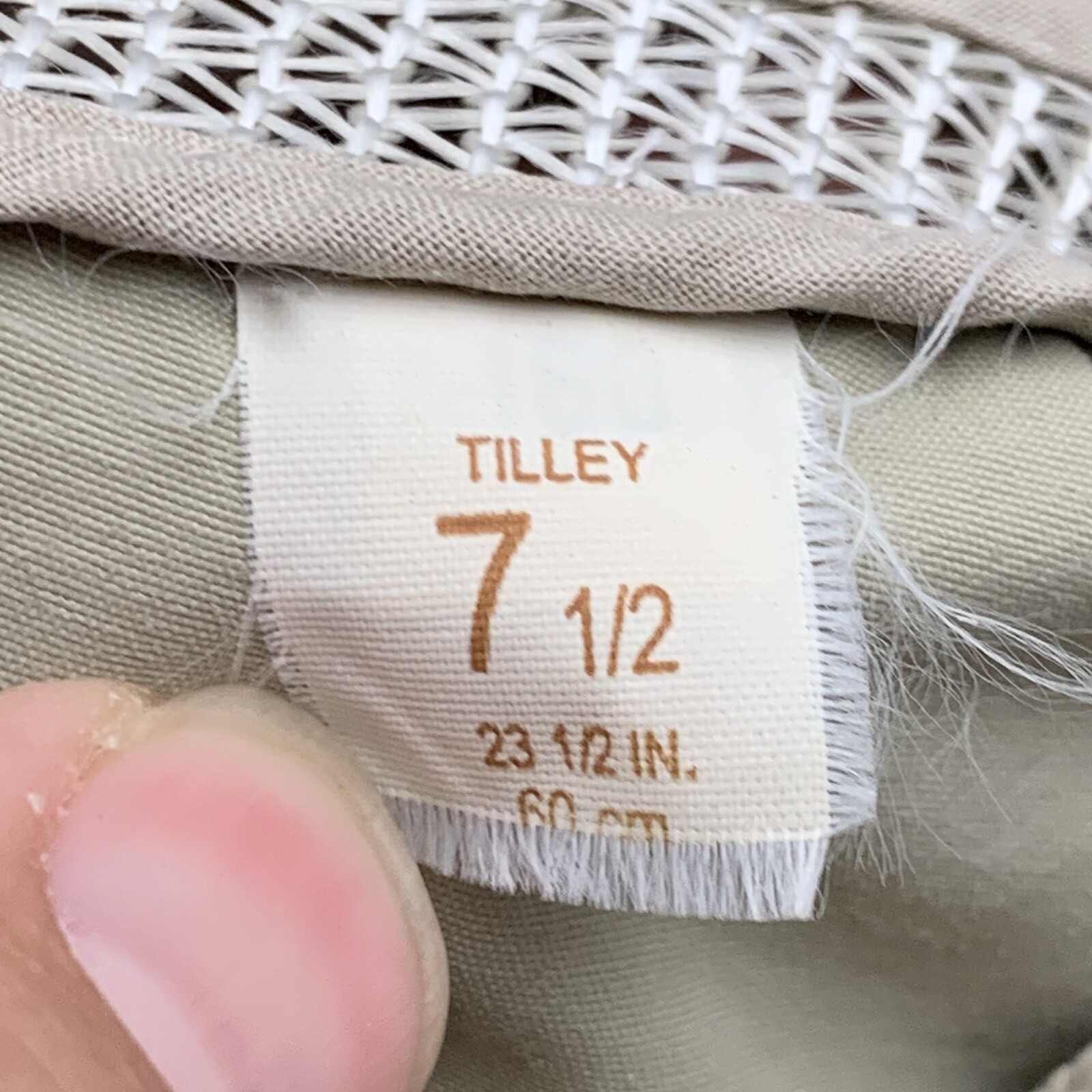 The Tilley Hat Airflow AirFlo Hat 7 1/2 Made In Canada Khaki Green