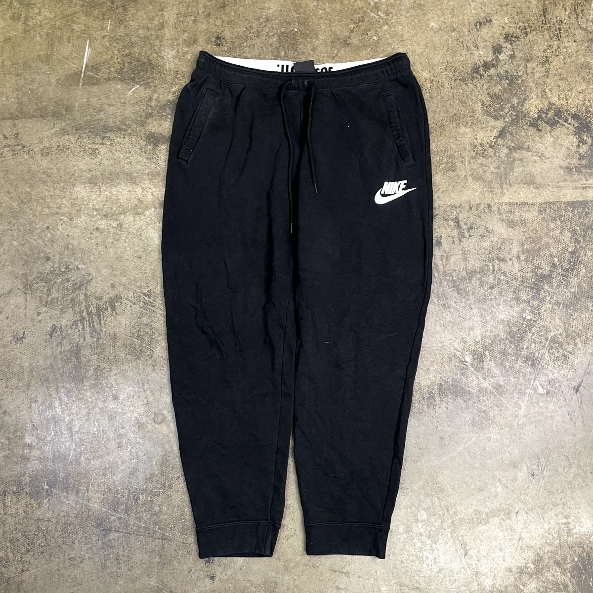 All black nike track pants store