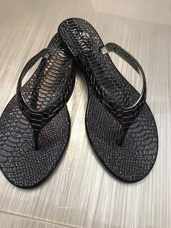 NEW Nomad BLACK Lizard Print Sandals Flat Flip Flops Shoes Womens Size 8 to 8.5