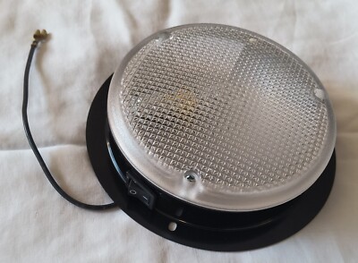 Peterbilt Dome light 16-08320  LAMP-BAGGAGE COMPARTMENT REPLACES 16-06845