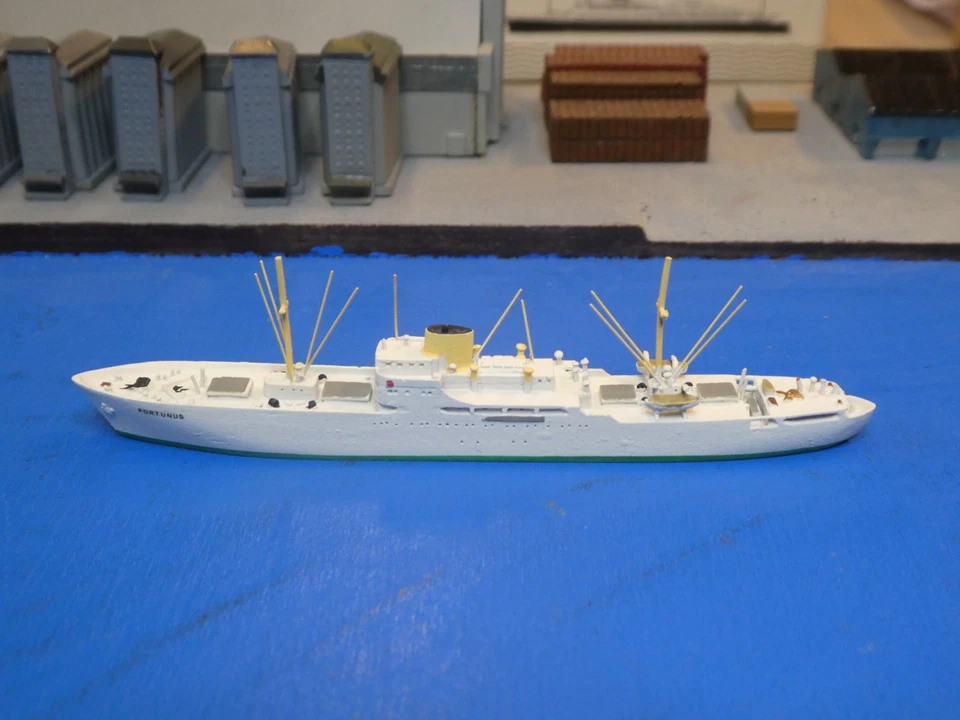 Kühlschiff Portunus (D) in 1:1250 Hersteller CM-Miniaturen CM-KR 30