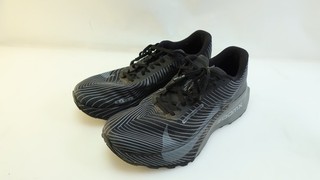 Nike ACG Ultrafly Trail Gr 46 neuwertig NEUPREIS 250 EURO Trailschuhe schwarz