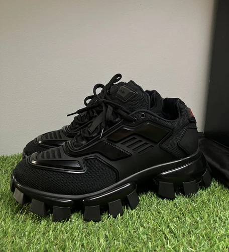 Taille 6,5 UK (7,5 US) Prada Cloudbust « Noir » EXCELLENT ÉTAT !