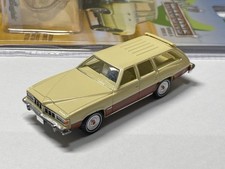 Greenlight 1976 Pontiac Grand LeMans Safari 1/64