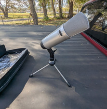 MXL USB.006 Cardioid Condenser USB Microphone with Case and Stand