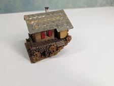 Faller 294 HO Scale House on Hill READ