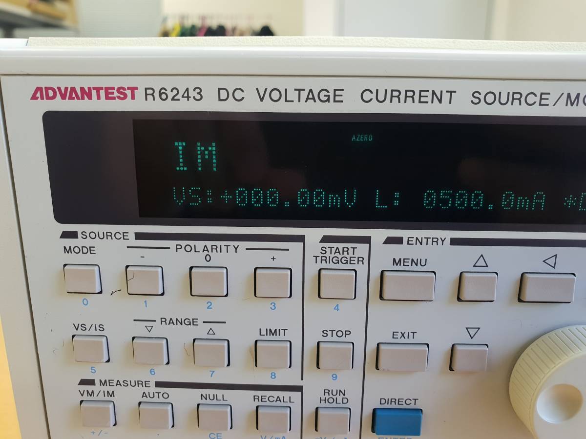 最安値，新作登場 □ADVANTEST/R6243 DC VOLTAGE CURRENT SOURCE