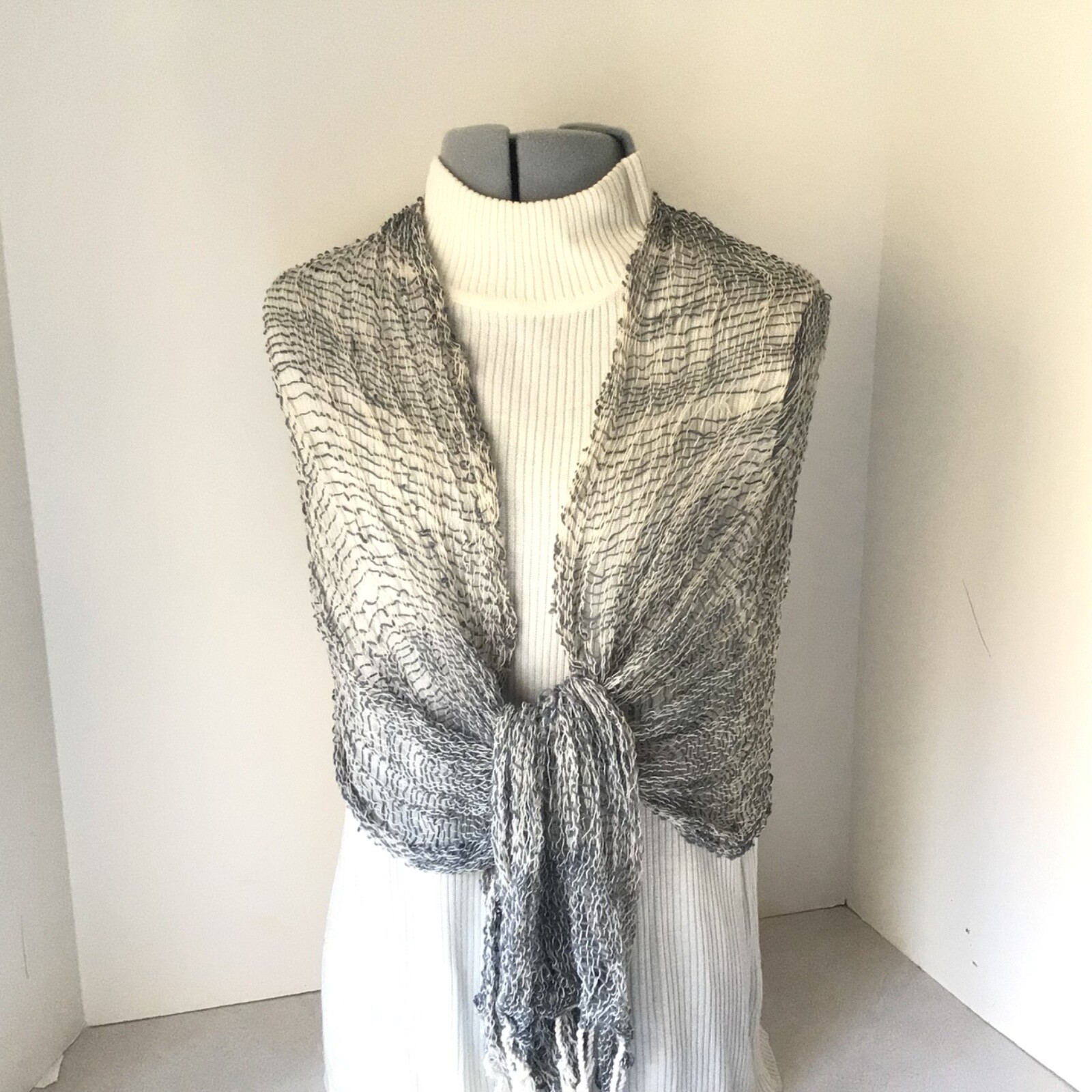 Women’s Blue And White Lightweight Woven Scarf Shawl With Fringe