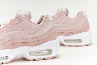 New Nike Women's Air Max 95 in Pink Oxford/Summit White New Nike Women's Air Max 95 in Pink Oxford/Summit White