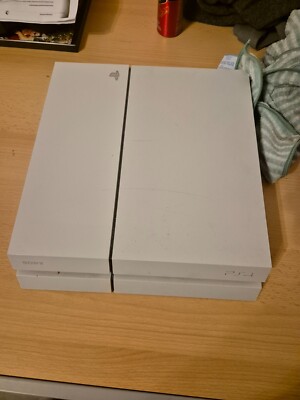 Sony Playstation 4 500GB Heimkonsole - Weiß (CUH-1116A) Plus Ps4 Spiele