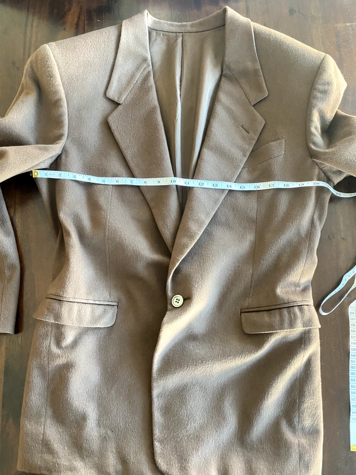 Casaco esportivo CANALI Pure CASHMERE 40 R marrom ITÁLIA fino atlético 50 UE - Imagem 2 de 4