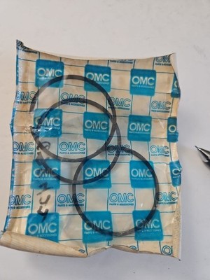 Genuine OMC Evinrude Johnson Marine Piston Ring Set 678422 NOS OEM OMC104