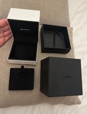 Chanel high jewelry leather case in original box Super luxurious