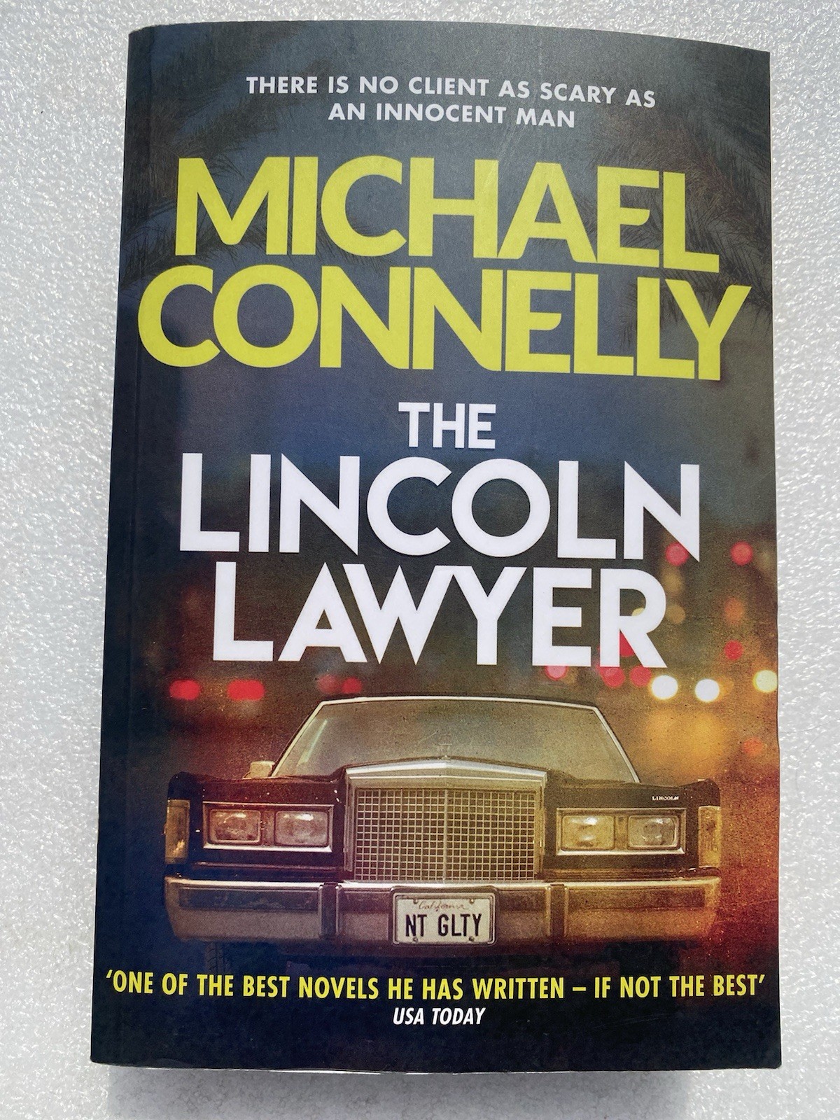 The Lincoln Lawyer by Michael Connelly (Paperback)