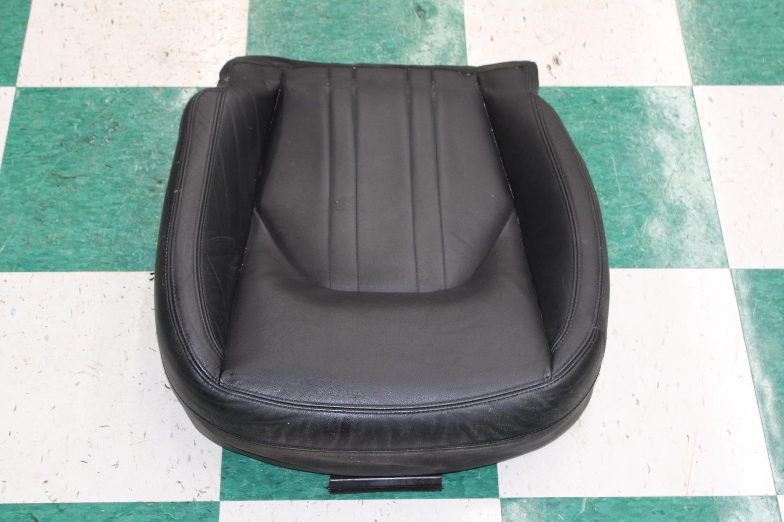 14-20 Ghibli Black Nero Leather Passenger RH RF Front Seat Lower Cushion Pad OEM