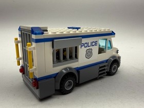 LEGO CITY: Prisoner Transporter (60043) - 100% Complete + Instructions/Minifigs