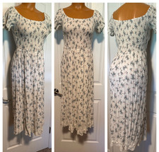 ROXY BLUE FLORAL W/ SMOCKED BODICE & EYELET BORDER GAUZY RAYON DRESS SZ M