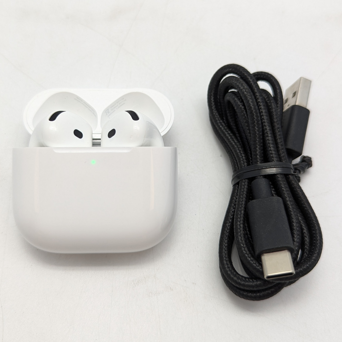 Apple Airpods 4th Generation Wireless Bluetooth Earbuds