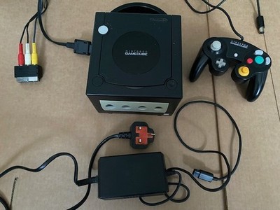 GAMECUBE KONSOLE SCHWARZ MIT ORANGEM CONTROLLER KOMPLETT SET-UP GETESTET UND FUNKTIONSFÄHIG