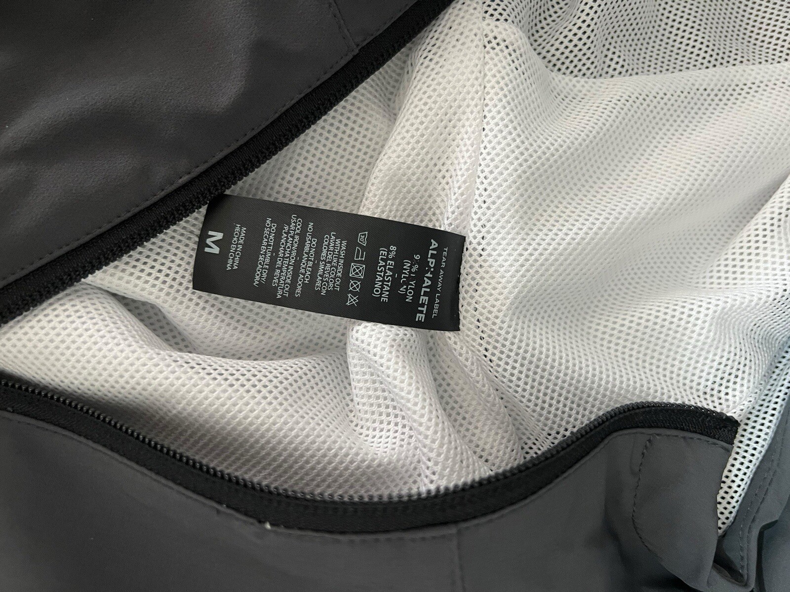 Alphalete Infinity Tech Performance Pullover Hood… - image 5