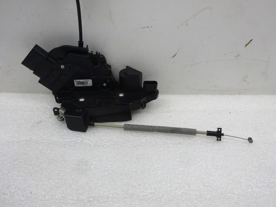 Actuador de cierre de bloqueo lateral trasero izquierdo Volvo XC60 2010-2017 OEM AK241031 Foto 3 de 4