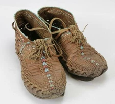 Vtg Antique Leather Woven Shoes Huaraches Primative Display Peru Nepal Cultural