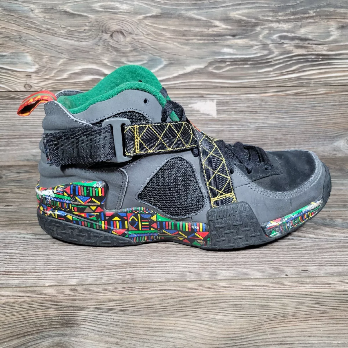 Nike air raid sneakers 2025