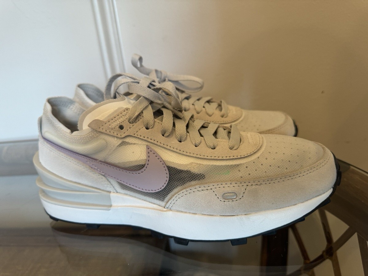 nike waffle lilac
