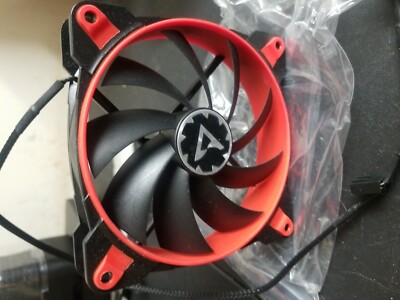 ARCTIC BioniX F120 PWM 120 mm Case Fan, Red/Black Gaming Fan with PWM PST
