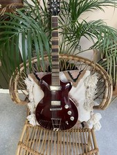 Hofner HCT-CS10 Club Solid Dark Cherry with Cream detail