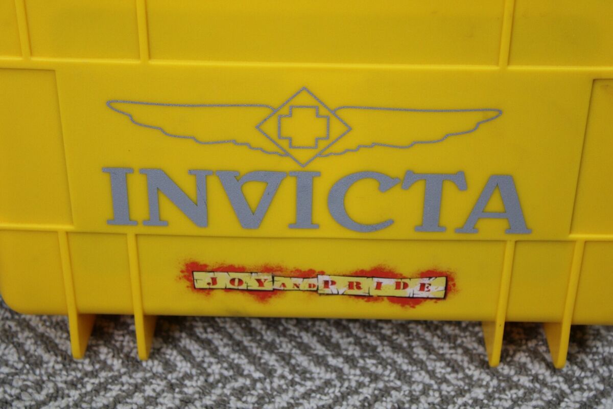 Invicta 8 Slot Impact Resistant LIMITED EDITION Yellow Dive Collector Case Box | eBay Invicta 8 Slot Impact Resistant LIMITED EDITION Yellow Dive Collector Case Box | eBay