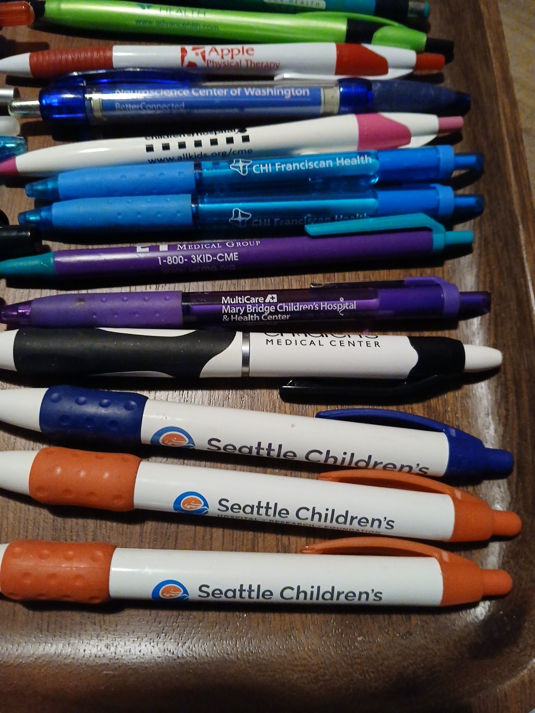 Pharmaceutical Presciption Drug Rep + Health Center/Hospital Pens Lot Of 29