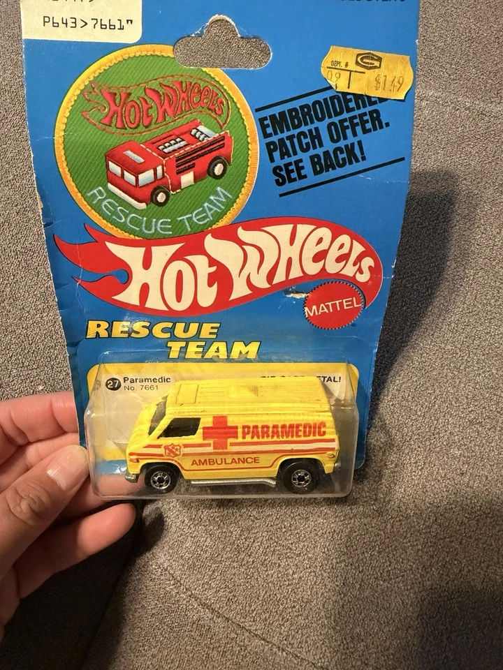 Ambulancia paramédica Hot Wheels Flying Colors 1975 amarilla furgoneta equipo de rescate Foto 2 de 3