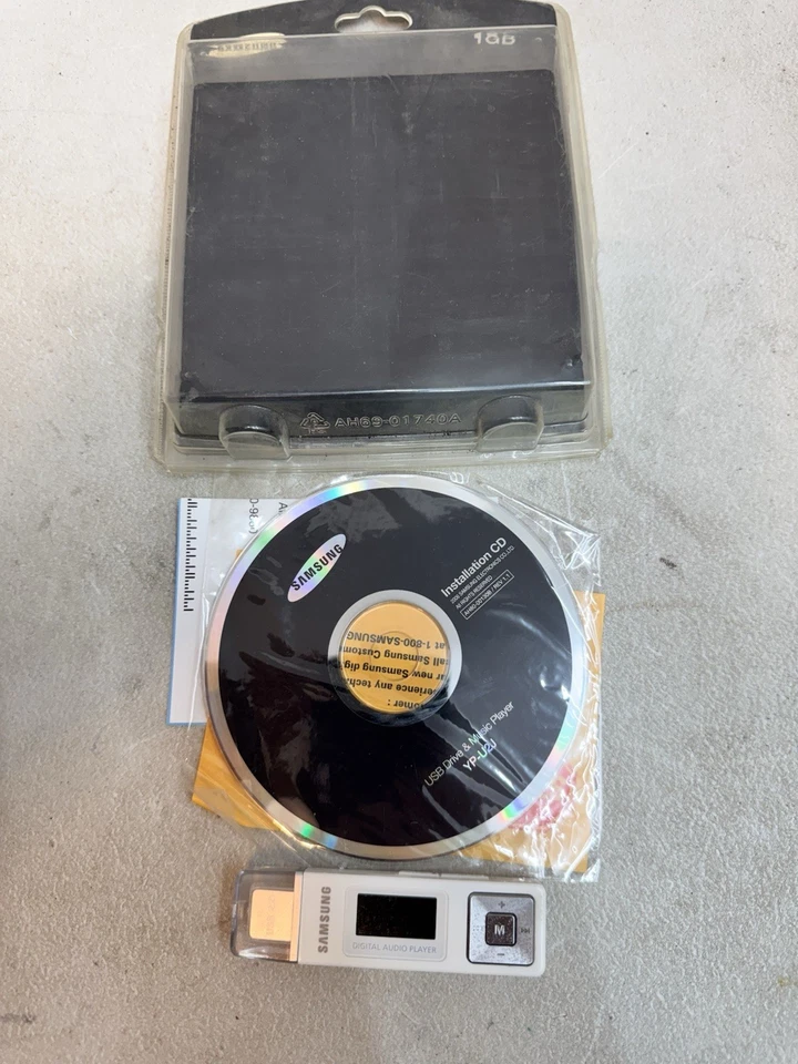 Samsung YP-U2J Ultra Portátil USB Dongle Reproductor de Audio Digital 512 MB - ¡SIN PROBAR!! Foto 4 de 4