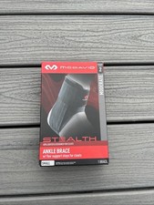 McDavid Stealth Ankle Brace With Flex-support stays for cleats Size Small 