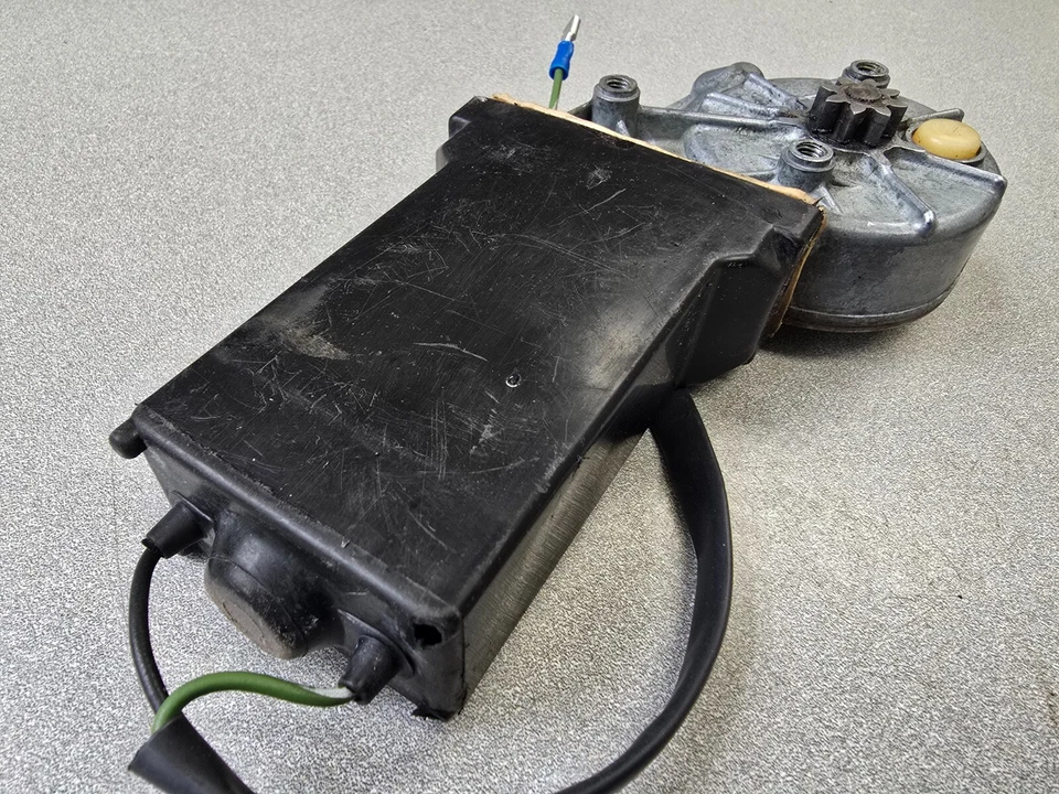 BONITO USADO ORIGINAL PORSCHE 911 930 PASAJEROS PUERTA VENTANA ELÉCTRICA MOTOR PROBADO R1 Foto 2 de 4