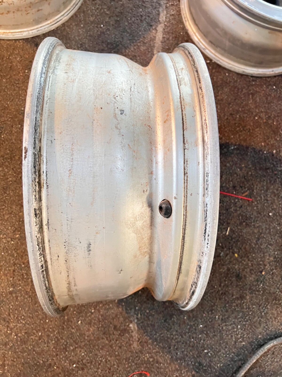 (A) 1 Ferrari 208,308  Road Wheel Rim TRX  165TR 390 Part # 117000