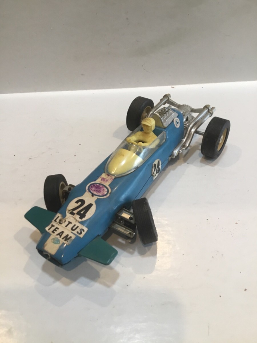 VINTAGE LOTUS SKK REMOTE CONTROL BATTERY OPERATED TOY RACING CAR