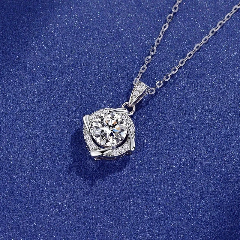 Collana Punto Luce Romb Diamante Moissanite da 1ct Argento 925 Certificato GRA - Immagine 3 di 4